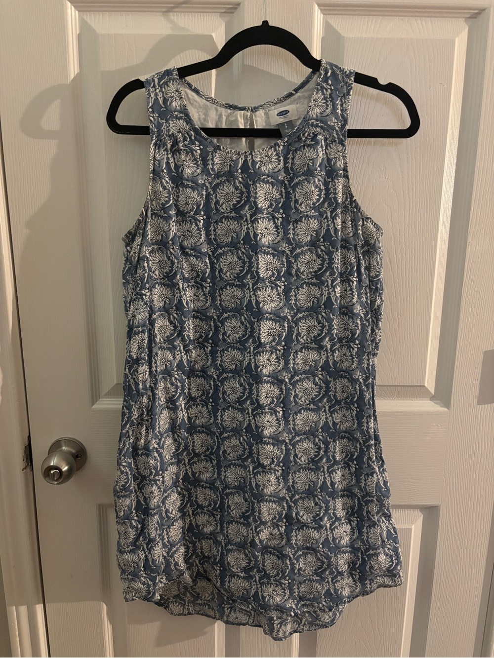 Old Navy Blue and White Sleeveless Mini Shift Dress